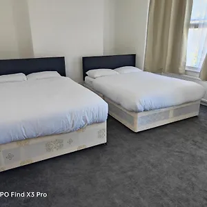 East 2 Bedroom London